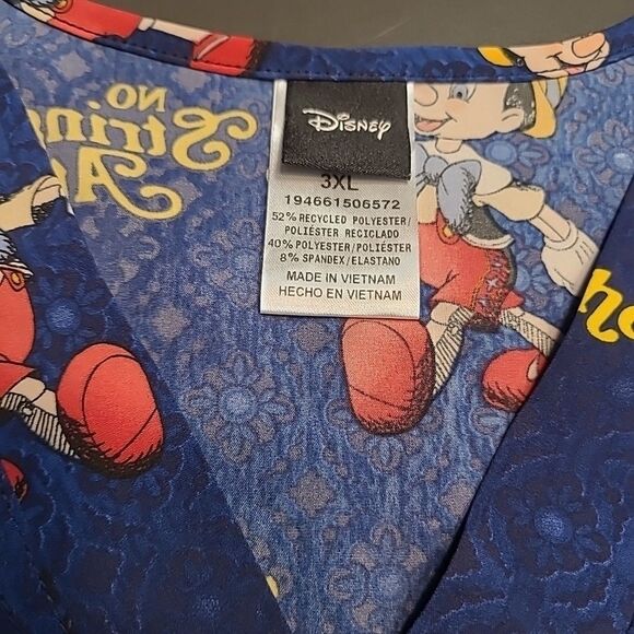 Pinocchio Cherokee Scrubs Shirt Nurse Disney Tooniforms V Neck Mens 3XL NEW NWT - Picture 3 of 7